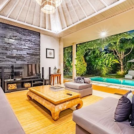 Central Seminyak Villa Martini Extérieur photo