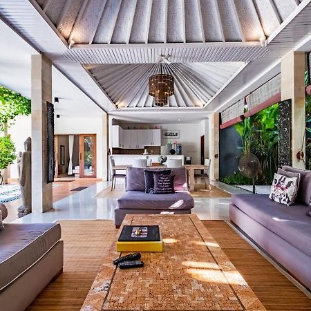 Central Seminyak Villa Martini Extérieur photo