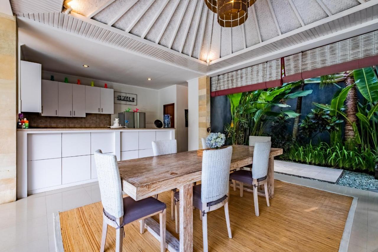 Central Seminyak Villa Martini Extérieur photo