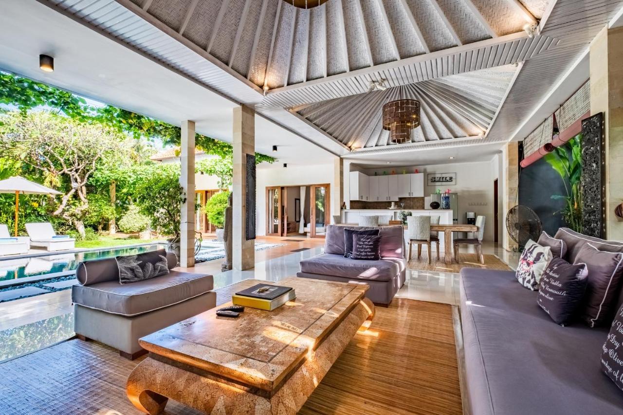 Central Seminyak Villa Martini Extérieur photo