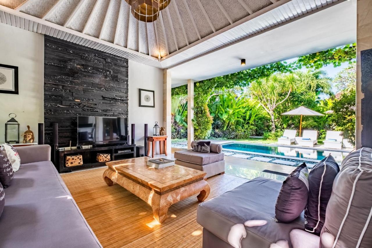 Central Seminyak Villa Martini Extérieur photo