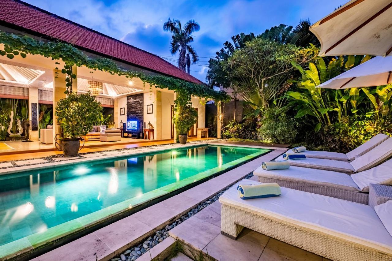 Central Seminyak Villa Martini Extérieur photo